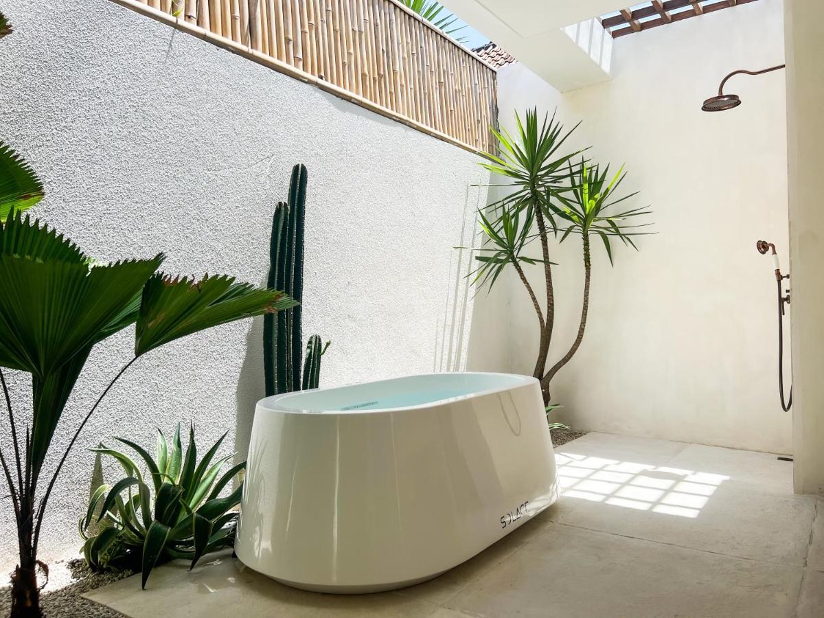 Breathe Boutique Suites Улувату Экстерьер фото