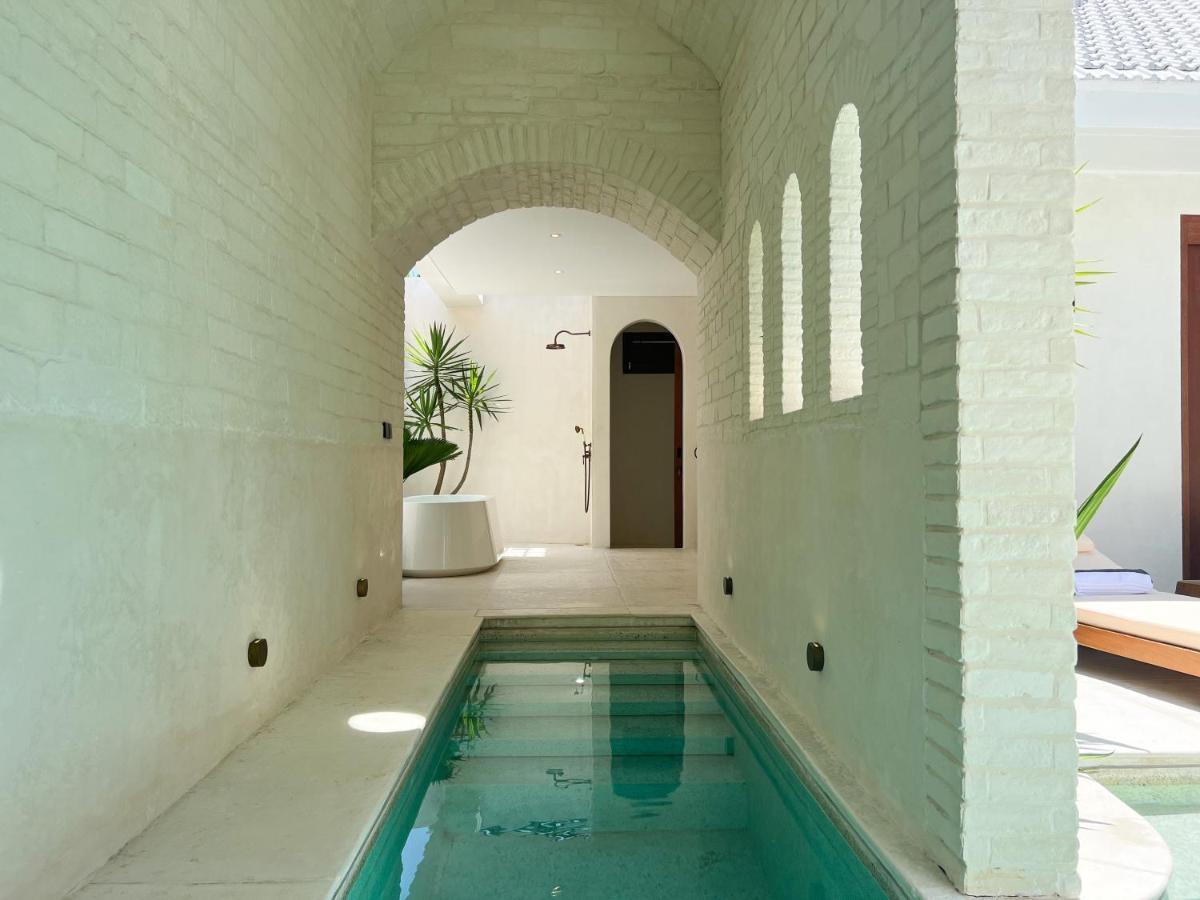 Breathe Boutique Suites Улувату Экстерьер фото